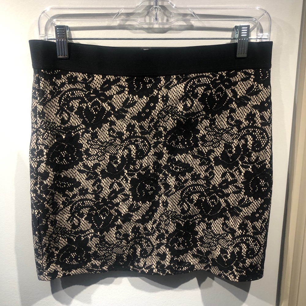 H&M Black+Nude Lace Miniskirt